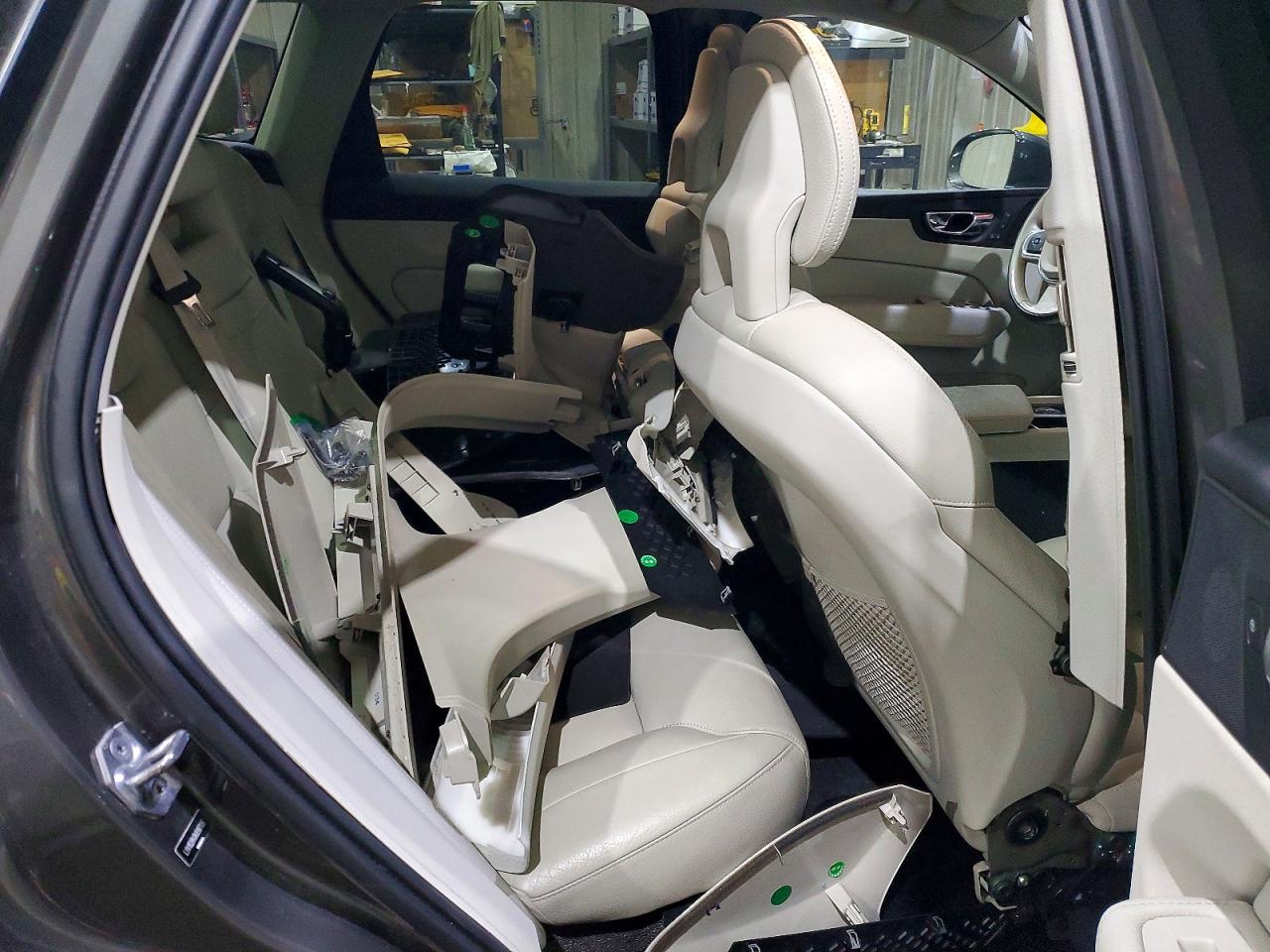 2019 VOLVO XC60 T5 photo 11