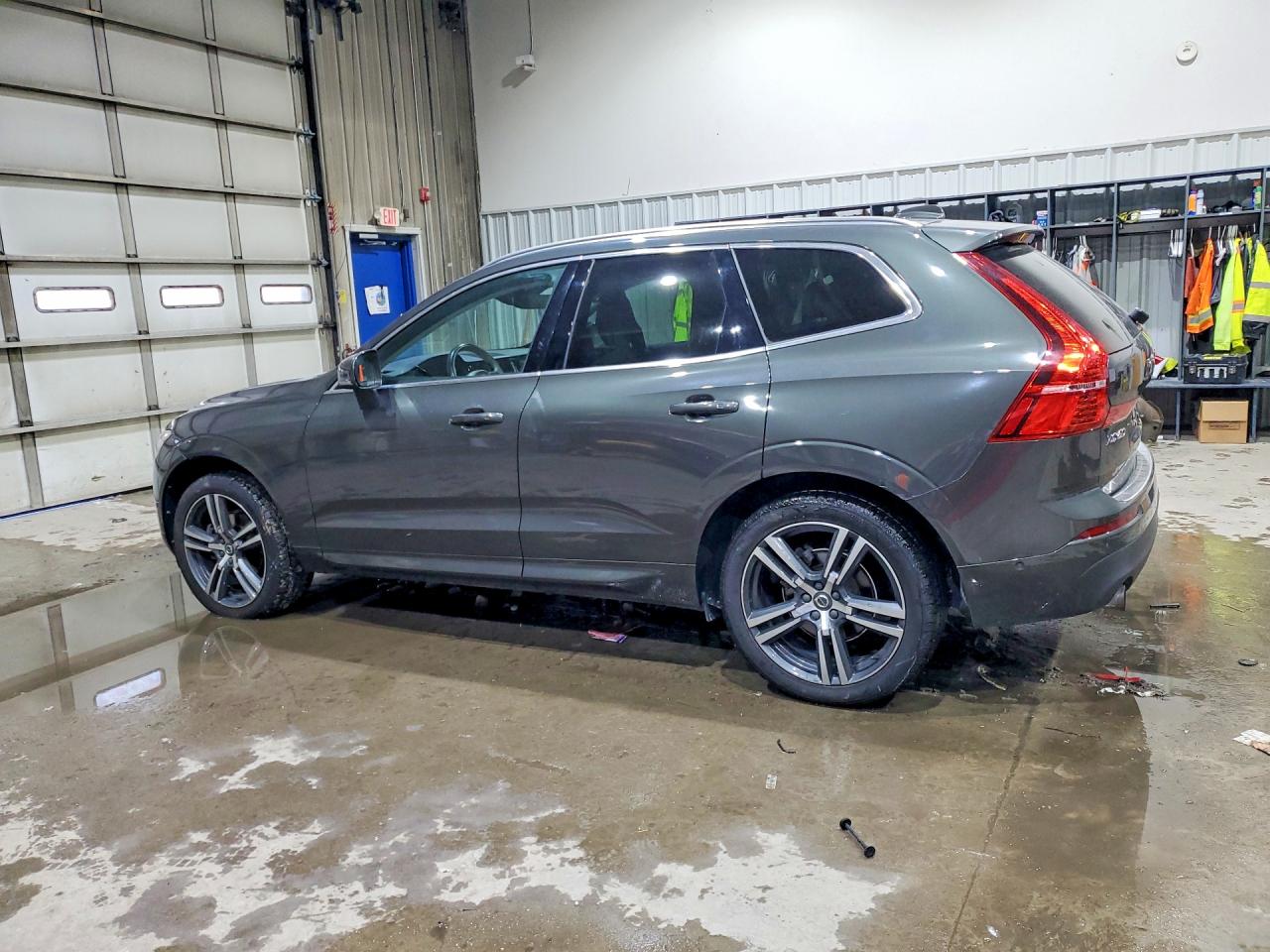 2019 VOLVO XC60 T5 photo 2