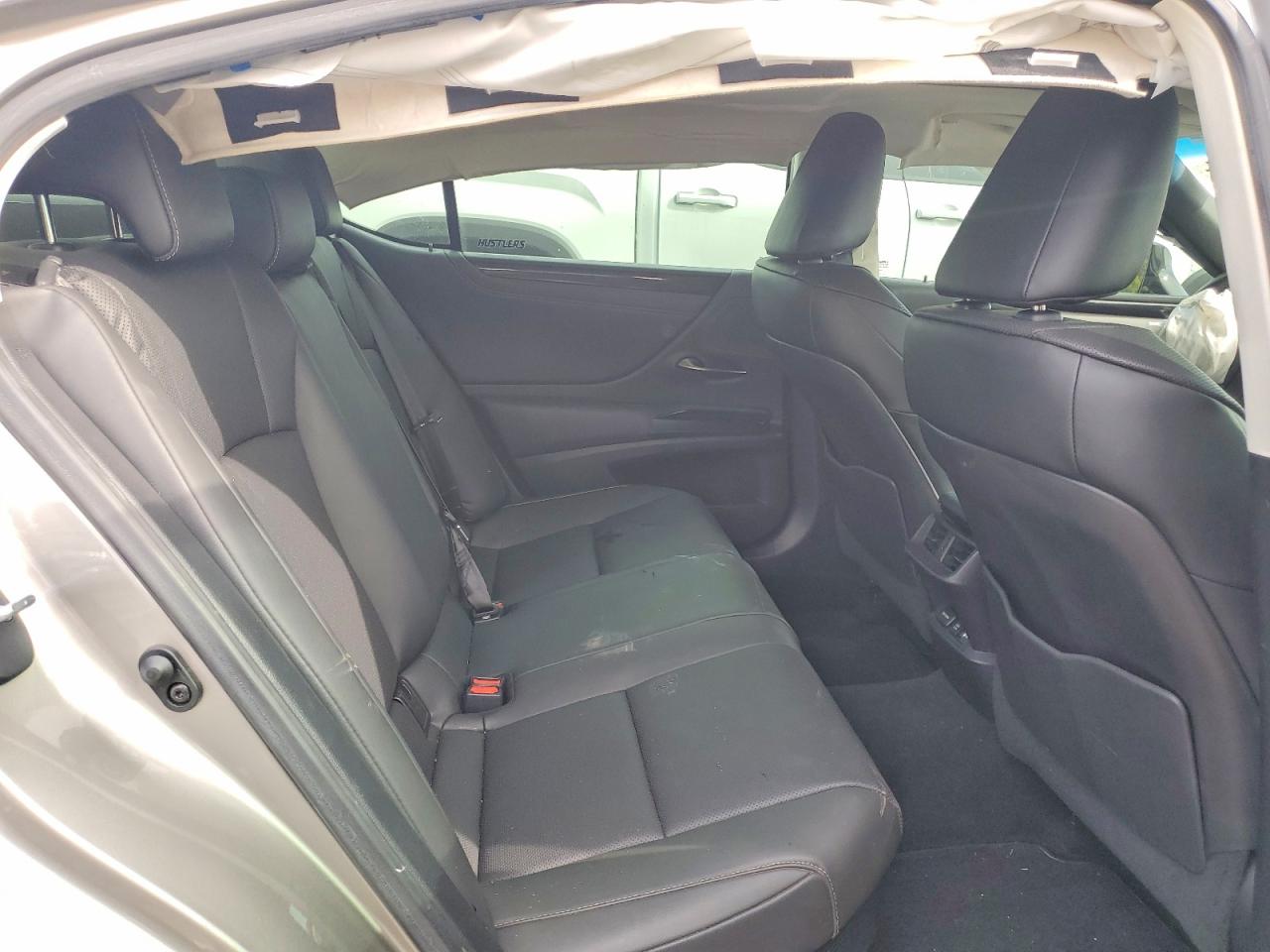2020 LEXUS ES 300H BASE photo 10
