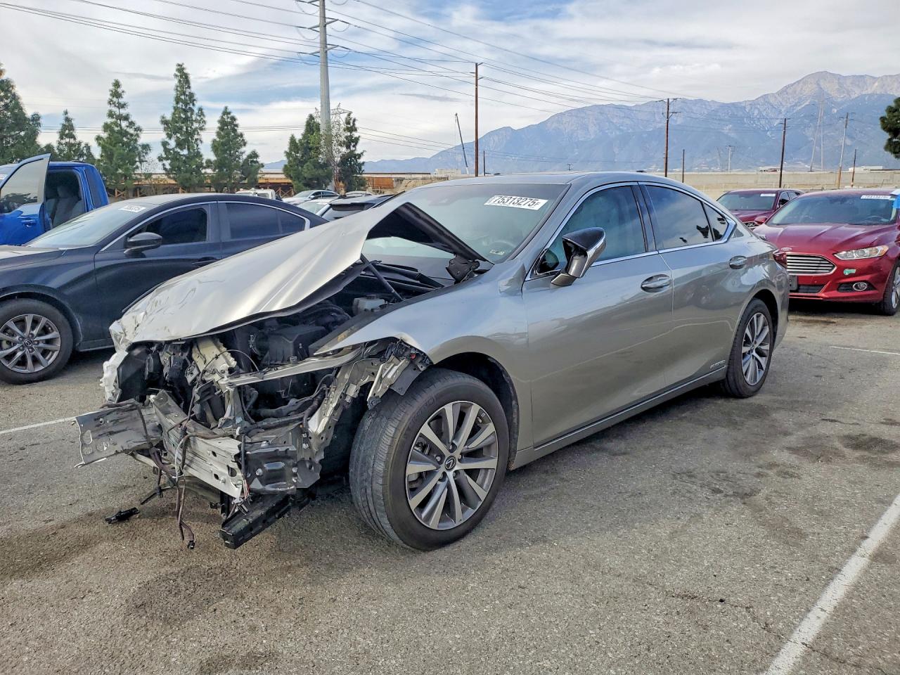 2020 LEXUS ES
