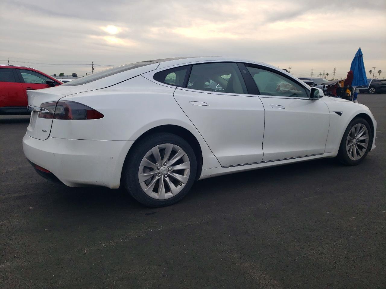 2018 TESLA MODEL S photo 5