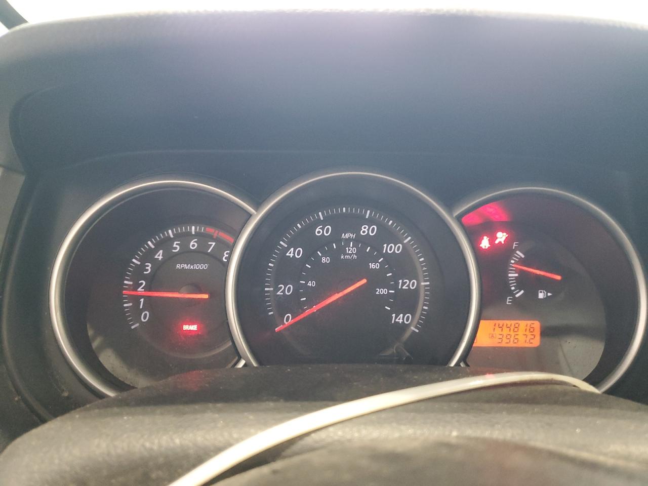 2012 NISSAN VERSA S photo 17