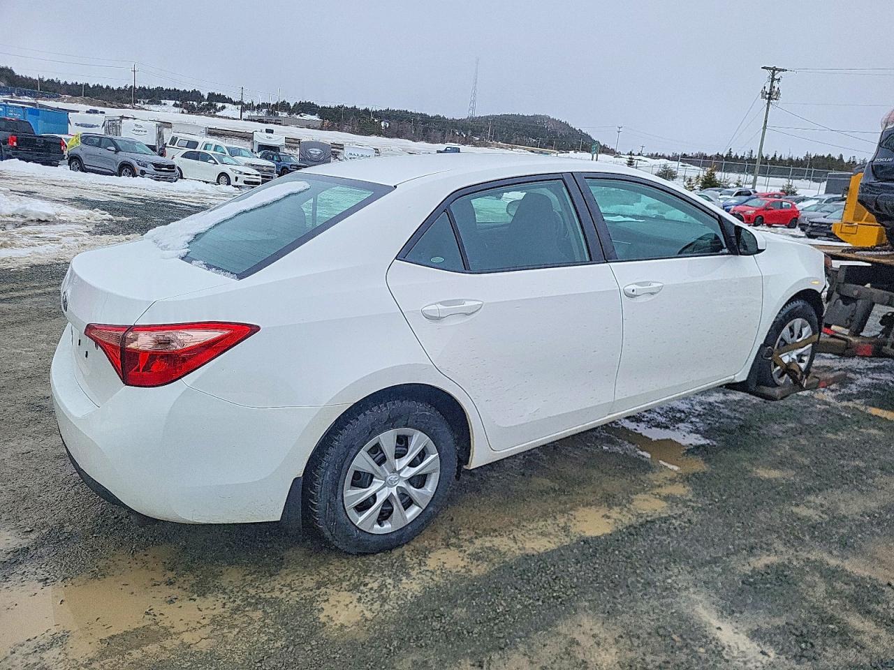 2019 TOYOTA COROLLA L photo 5