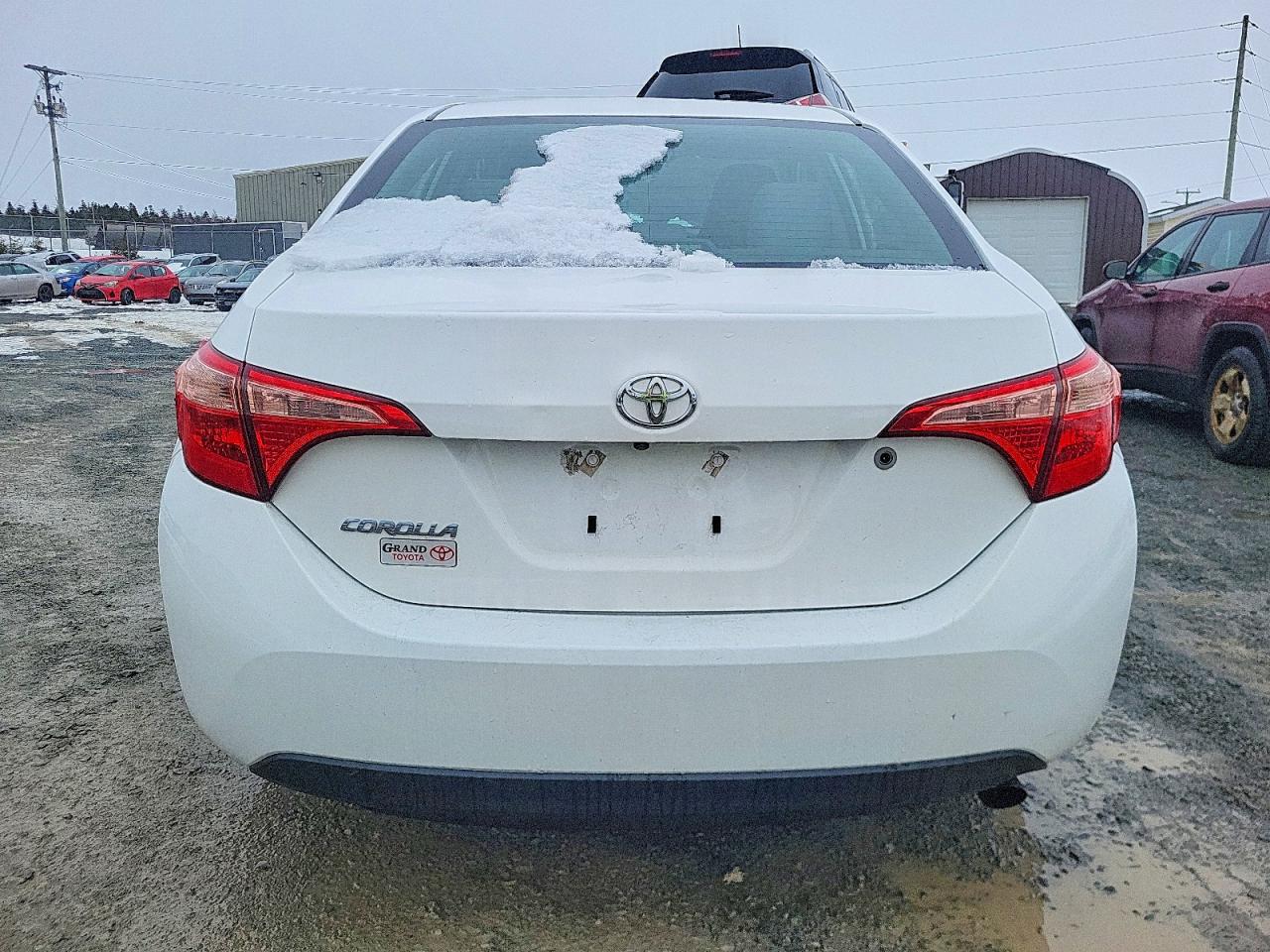 2019 TOYOTA COROLLA L photo 11