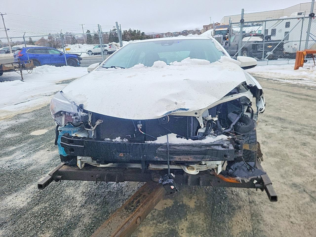 2019 TOYOTA COROLLA L photo 9
