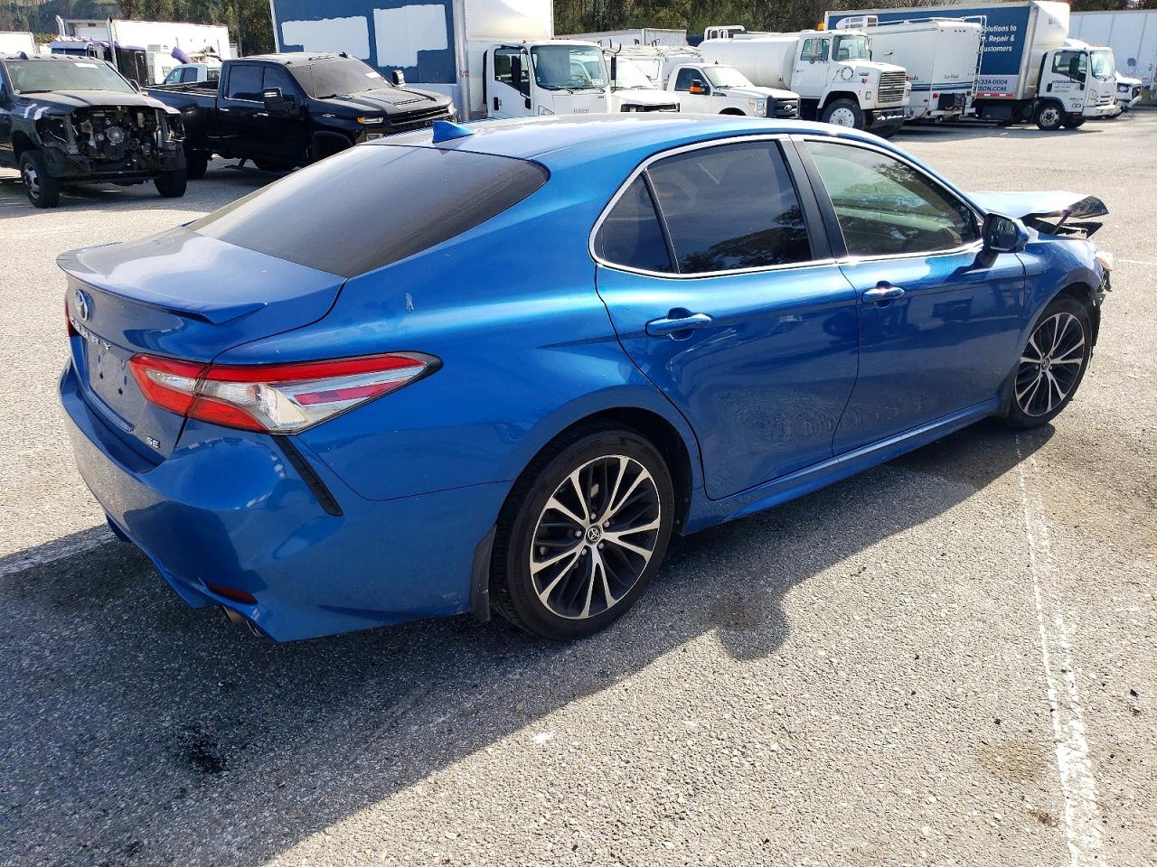 2019 TOYOTA CAMRY L photo 7