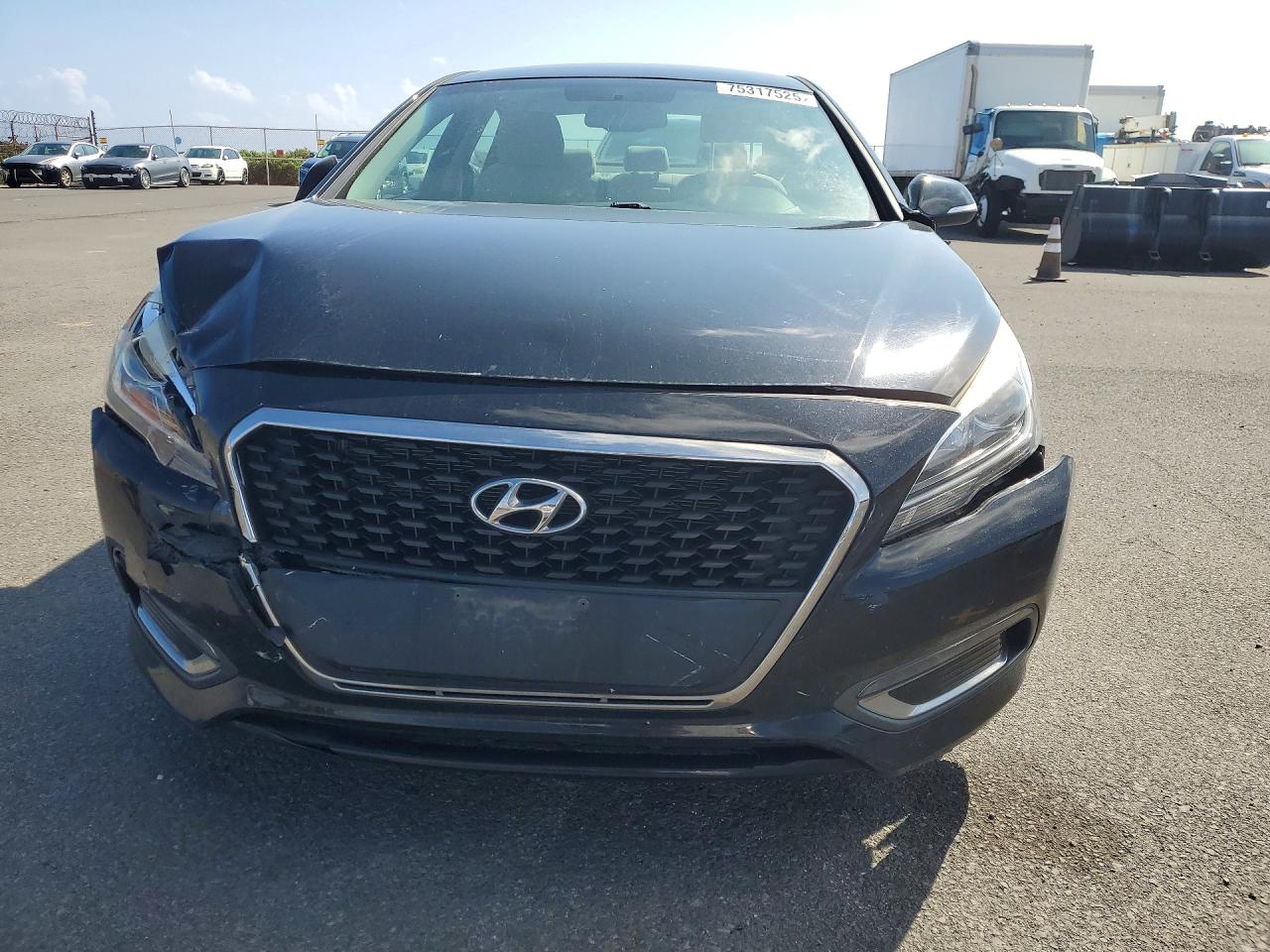 2017 HYUNDAI SONATA HYBRID photo 5