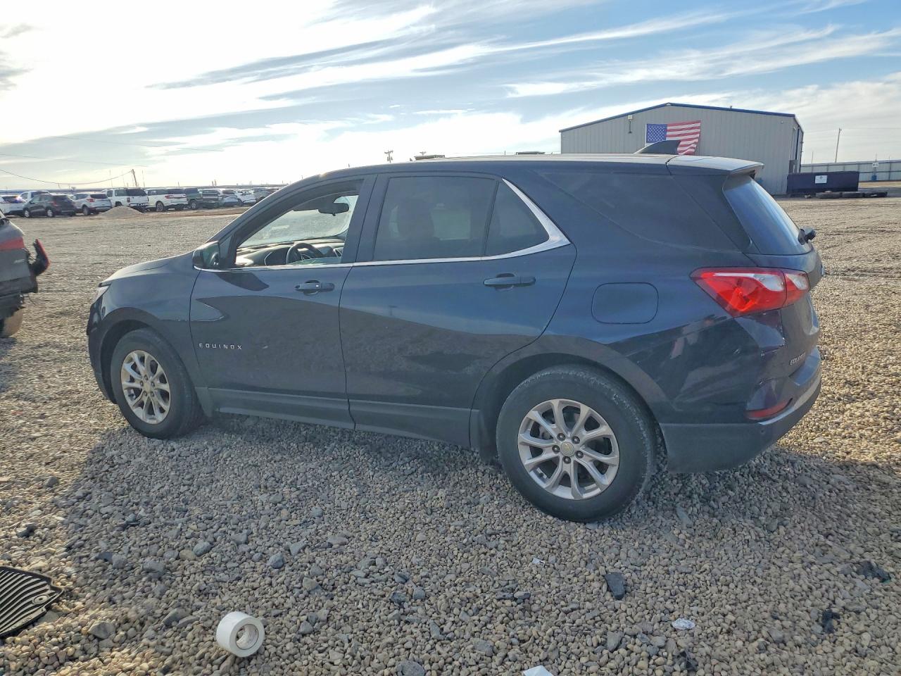 2020 CHEVROLET EQUINOX LT photo 3