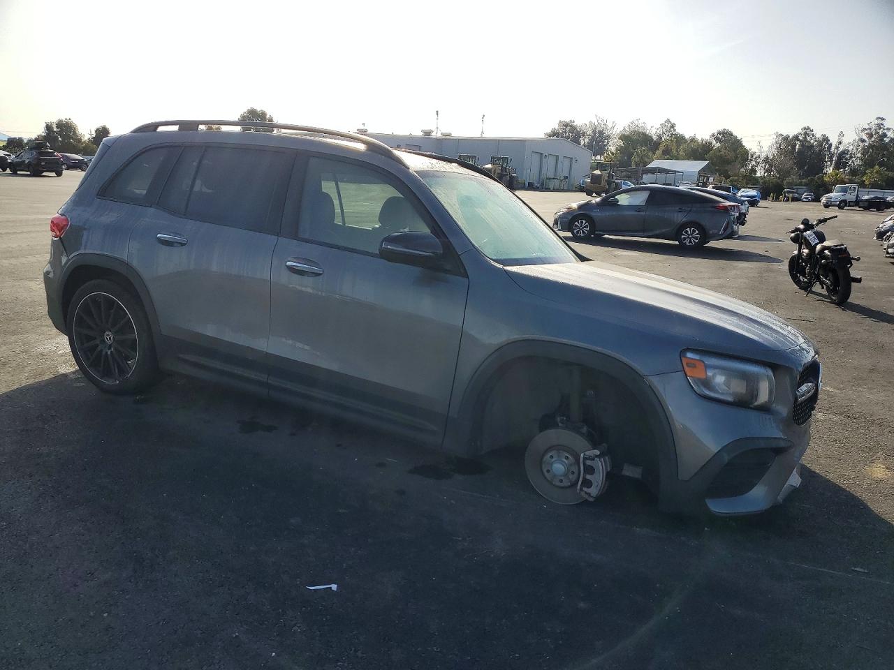 2021 MERCEDES-BENZ GLB 250 photo 4