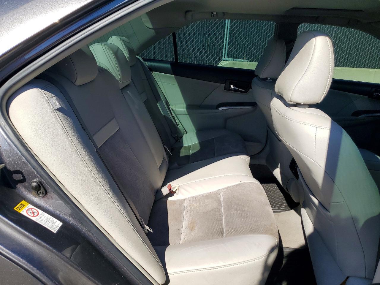 2014 TOYOTA CAMRY HYBRID photo 28