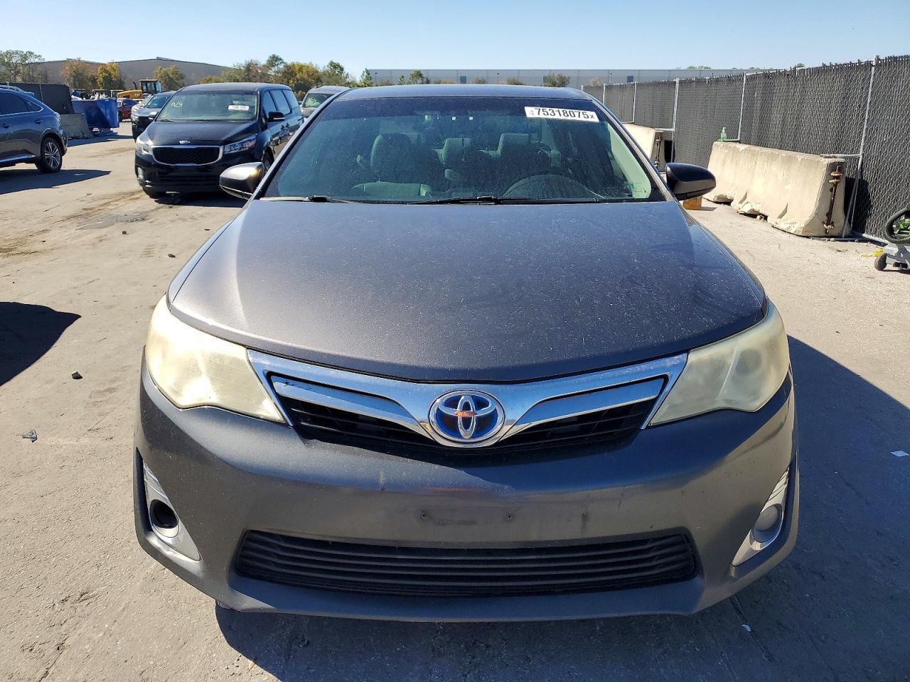 2014 TOYOTA CAMRY HYBRID photo 13