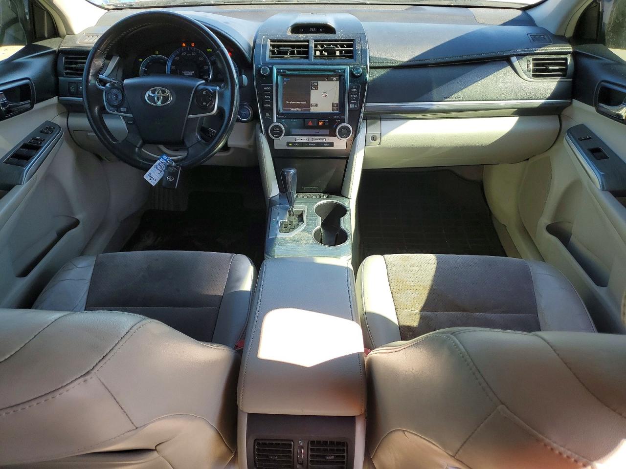 2014 TOYOTA CAMRY HYBRID photo 22