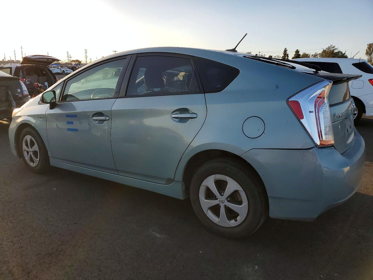 2013 TOYOTA PRIUS photo 2