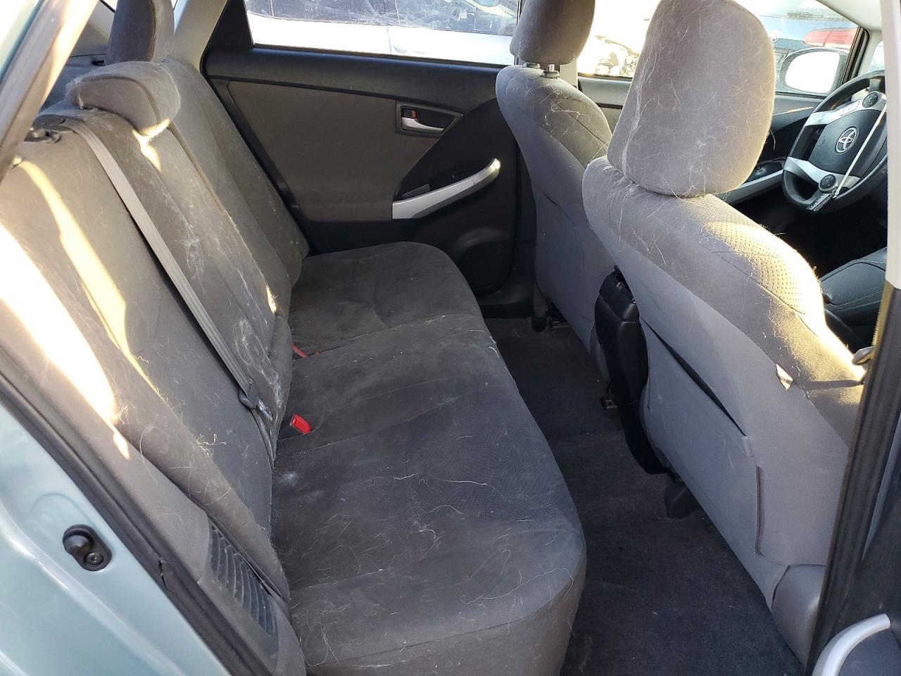 2013 TOYOTA PRIUS photo 10