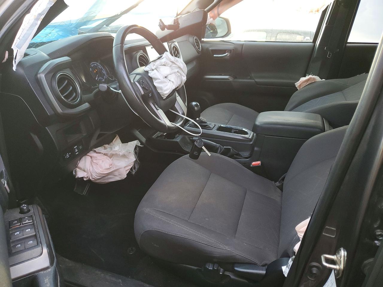 2019 TOYOTA TACOMA TRD SPORT photo 13