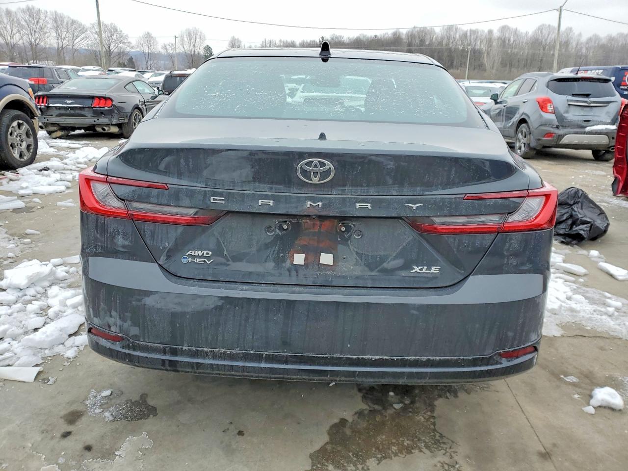 2025 TOYOTA CAMRY XSE photo 6