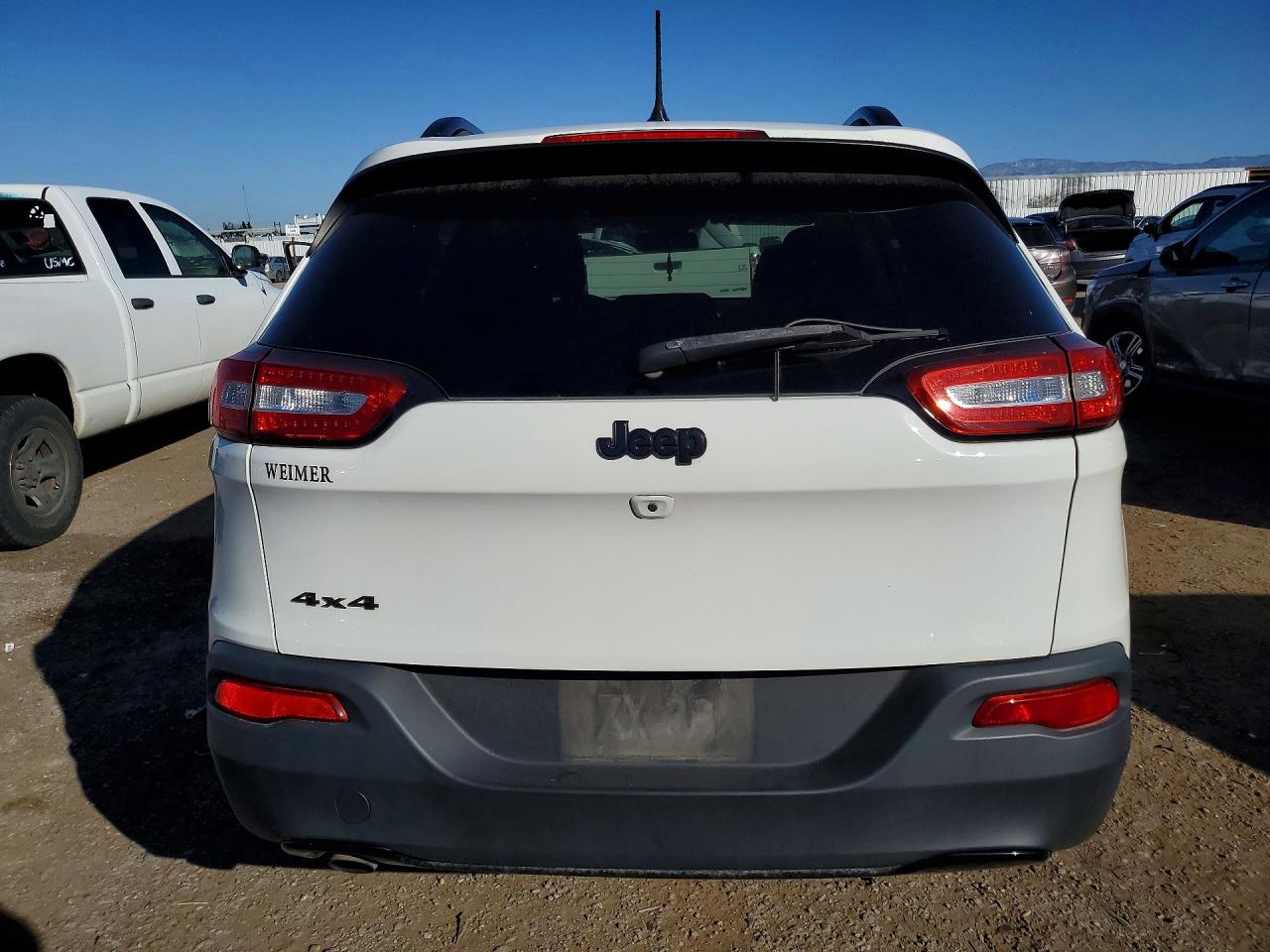2018 JEEP CHEROKEE LATITUDE photo 16
