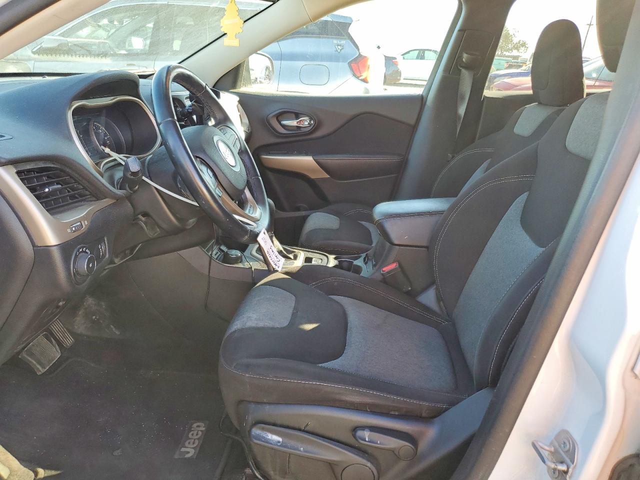 2018 JEEP CHEROKEE LATITUDE photo 19
