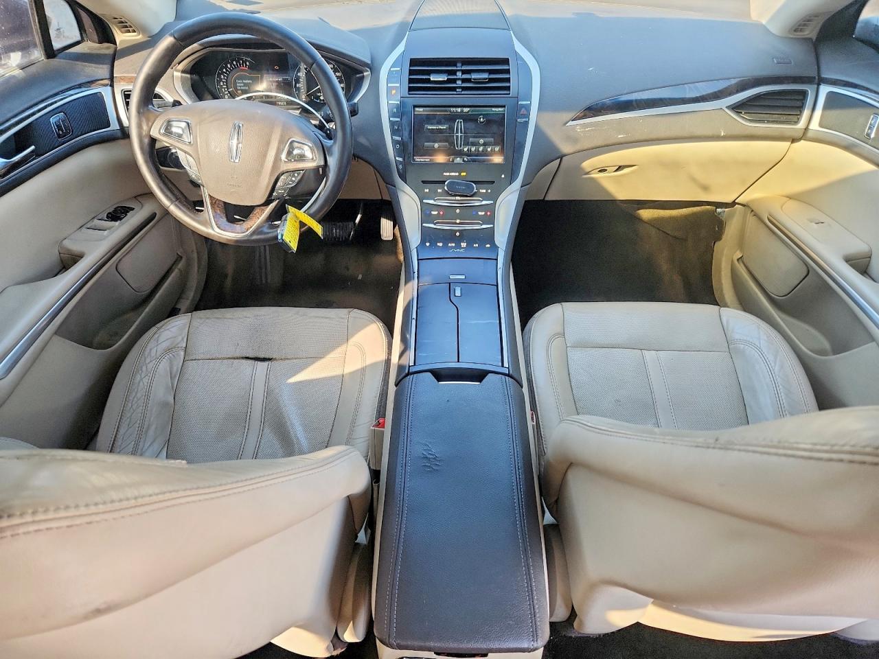 2016 LINCOLN MKZ photo 15