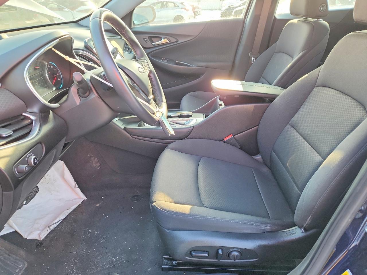 2016 CHEVROLET MALIBU LT photo 13