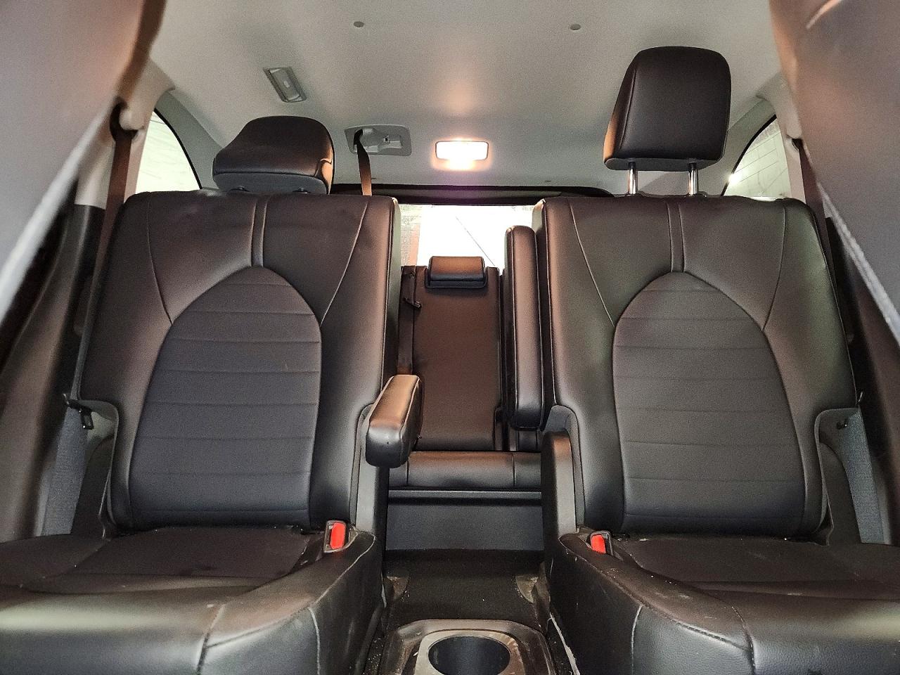 2022 TOYOTA HIGHLANDER XLE photo 28