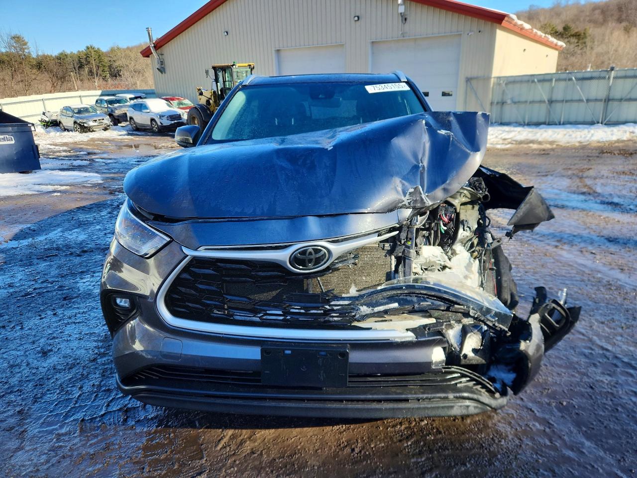 2022 TOYOTA HIGHLANDER XLE photo 13