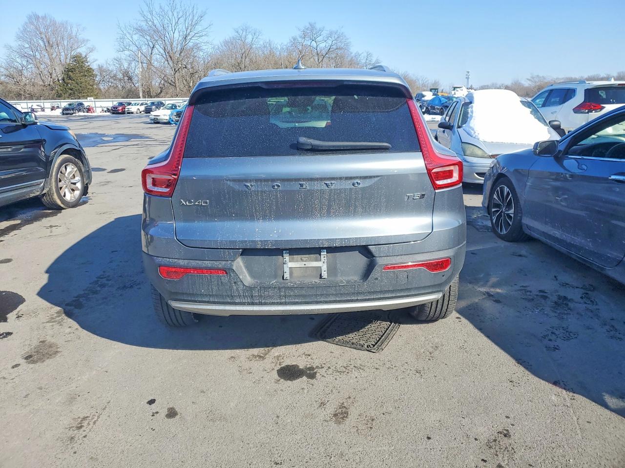 2019 VOLVO XC40 T5 MOMENTUM photo 11