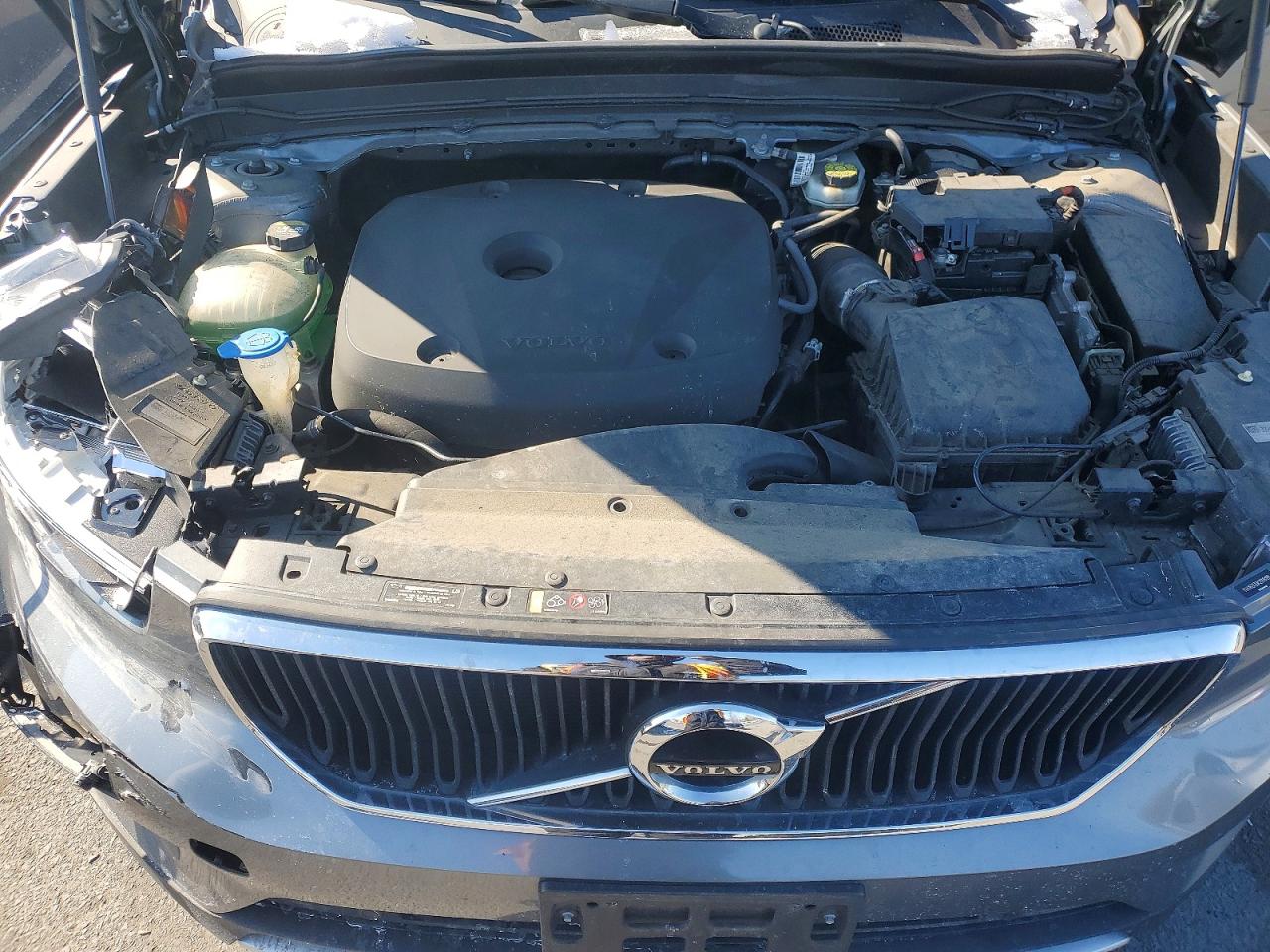 2019 VOLVO XC40 T5 MOMENTUM photo 23