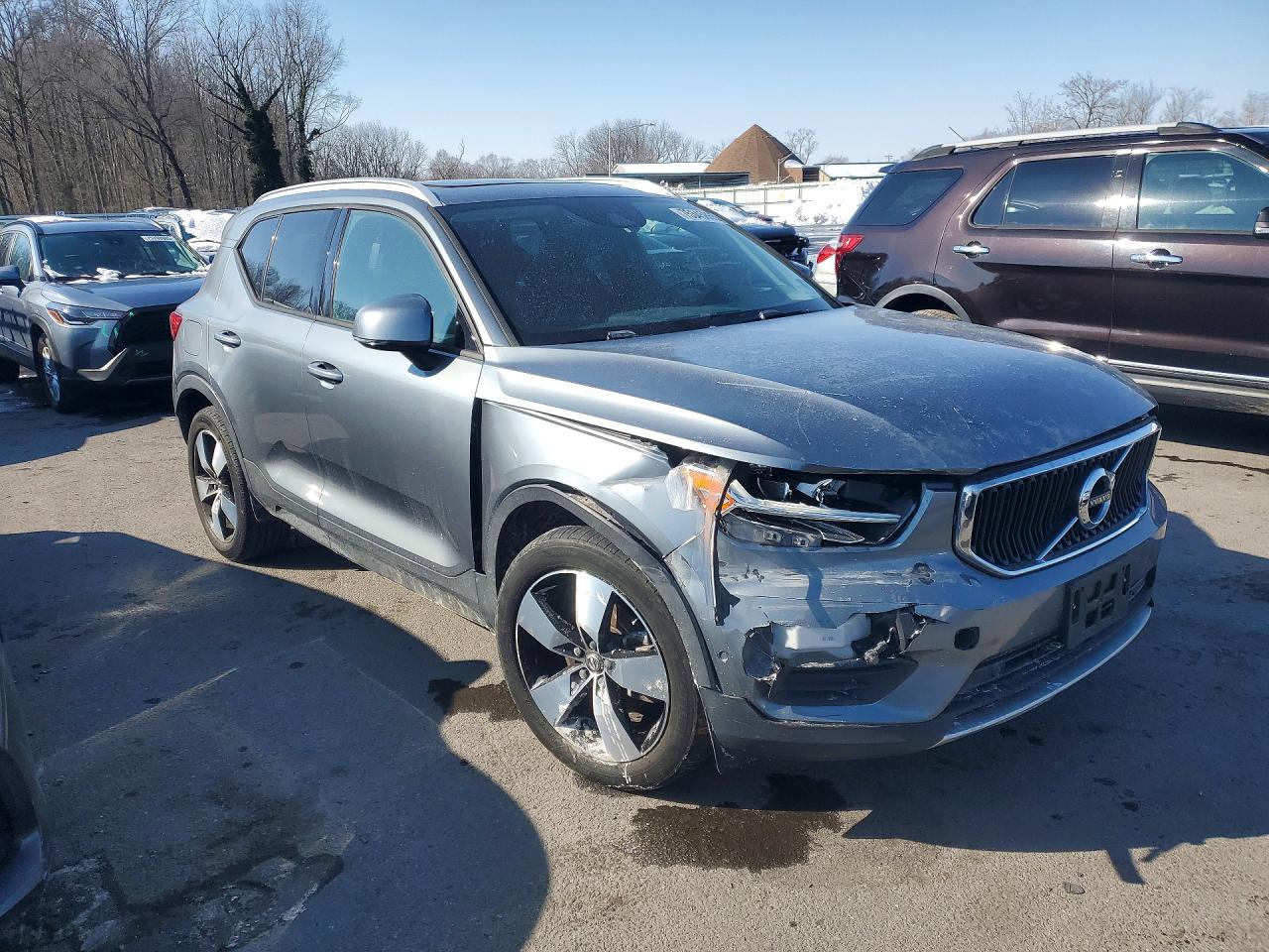 2019 VOLVO XC40 T5 MOMENTUM photo 7