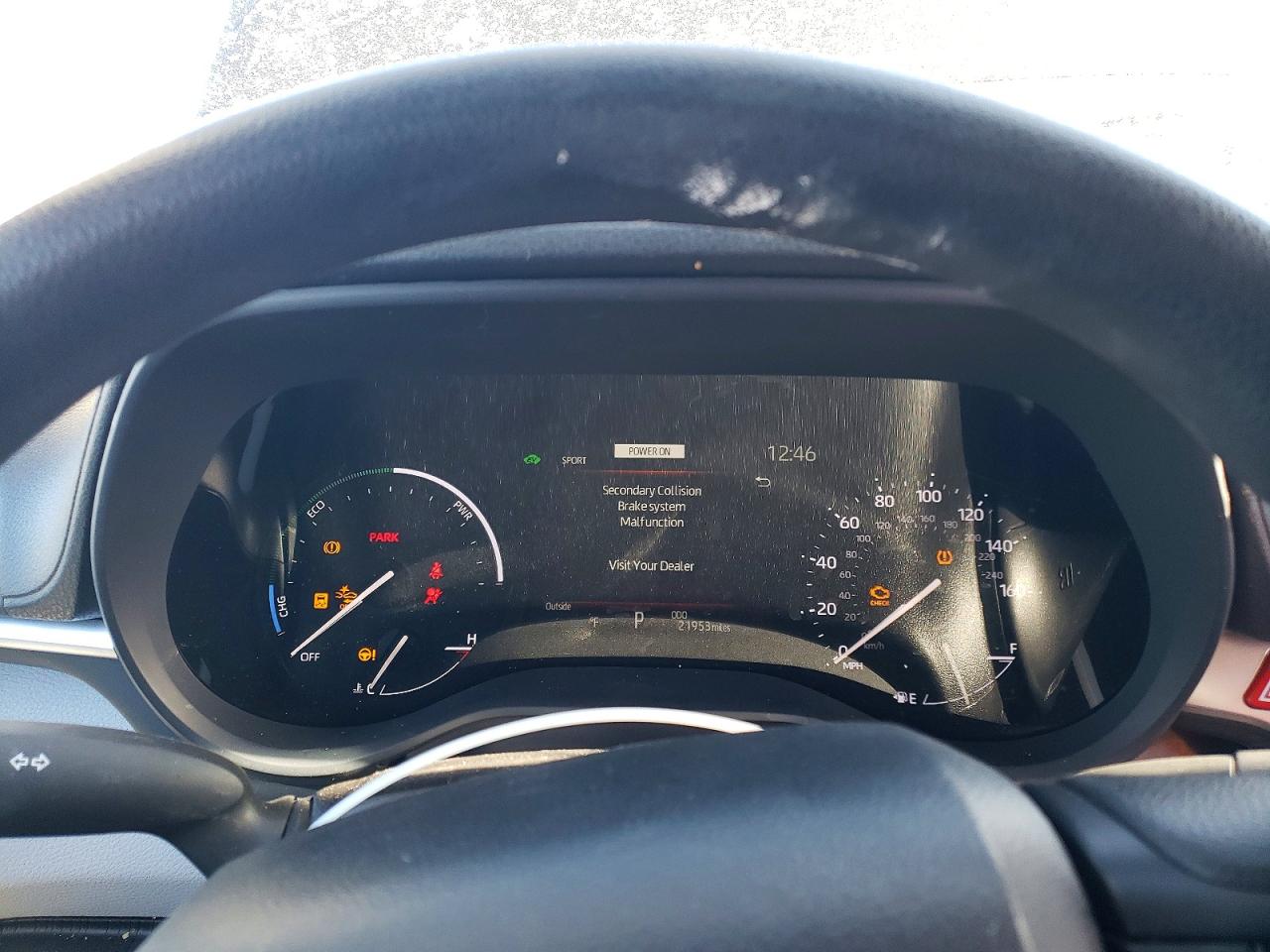 2025 TOYOTA SIENNA LE 8-PASSENGER photo 17