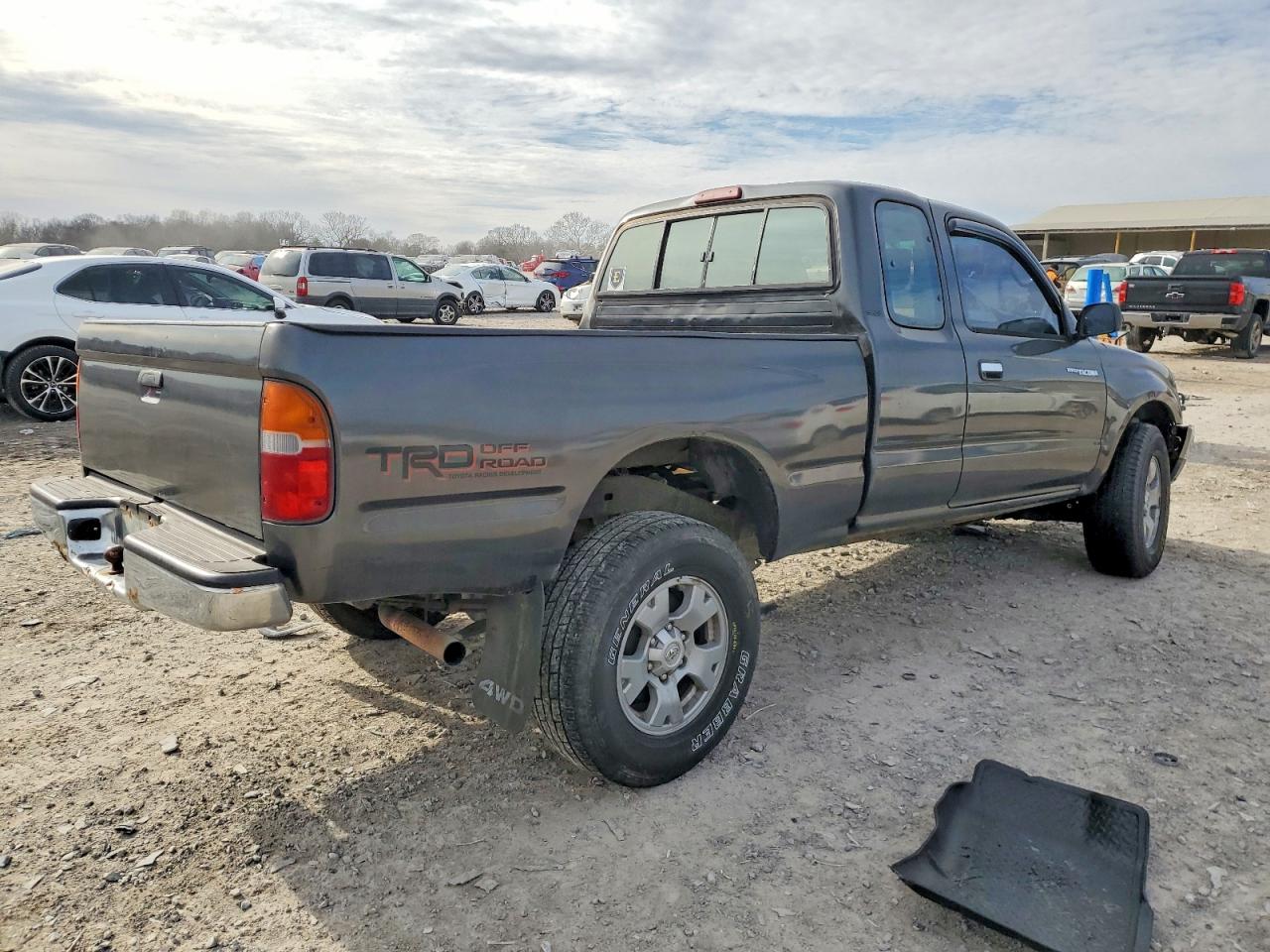 1996 TOYOTA TACOMA XTRACAB photo 5