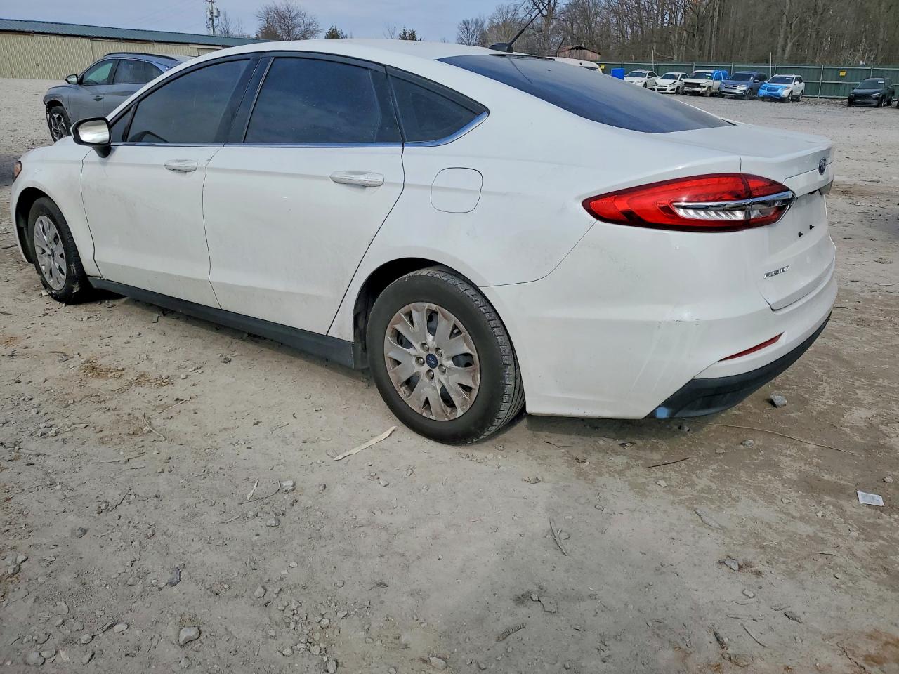 2019 FORD FUSION S photo 3