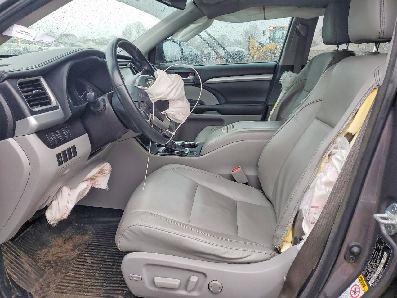 2018 TOYOTA HIGHLANDER XLE photo 7