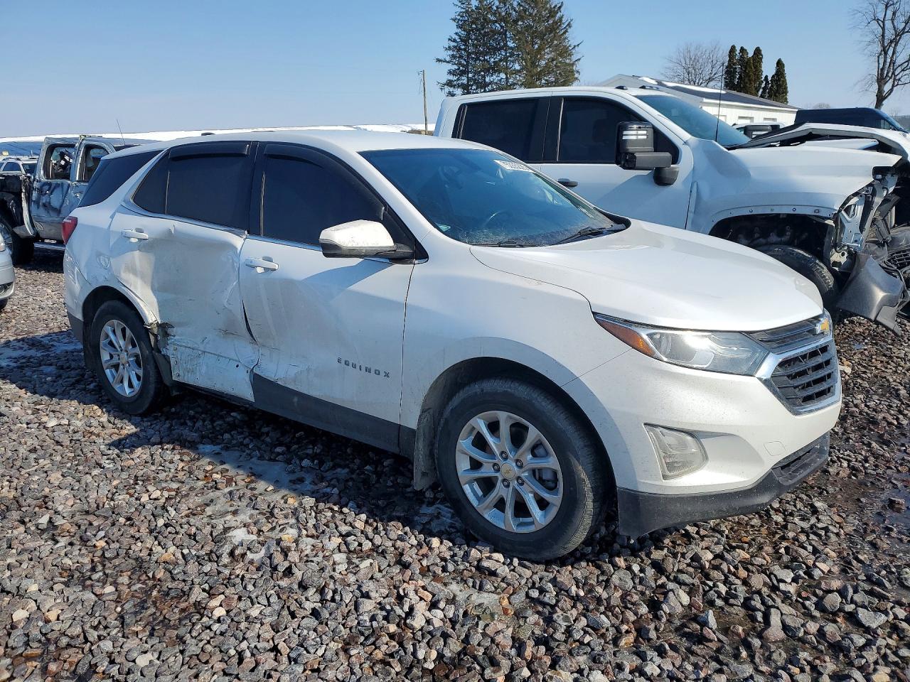 2019 CHEVROLET EQUINOX LT photo 4