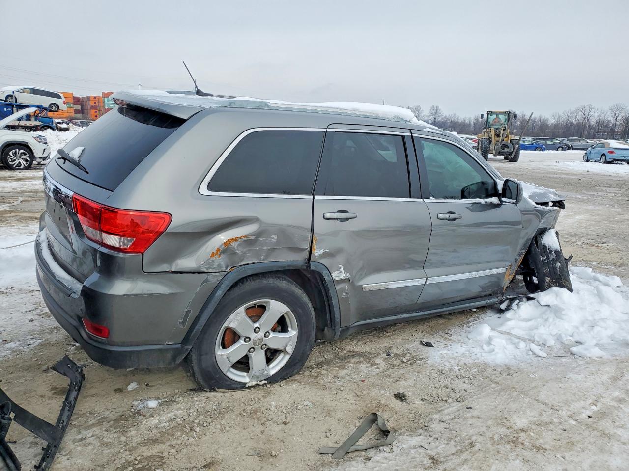 2011 JEEP GRAND CHEROKEE LAREDO photo 3