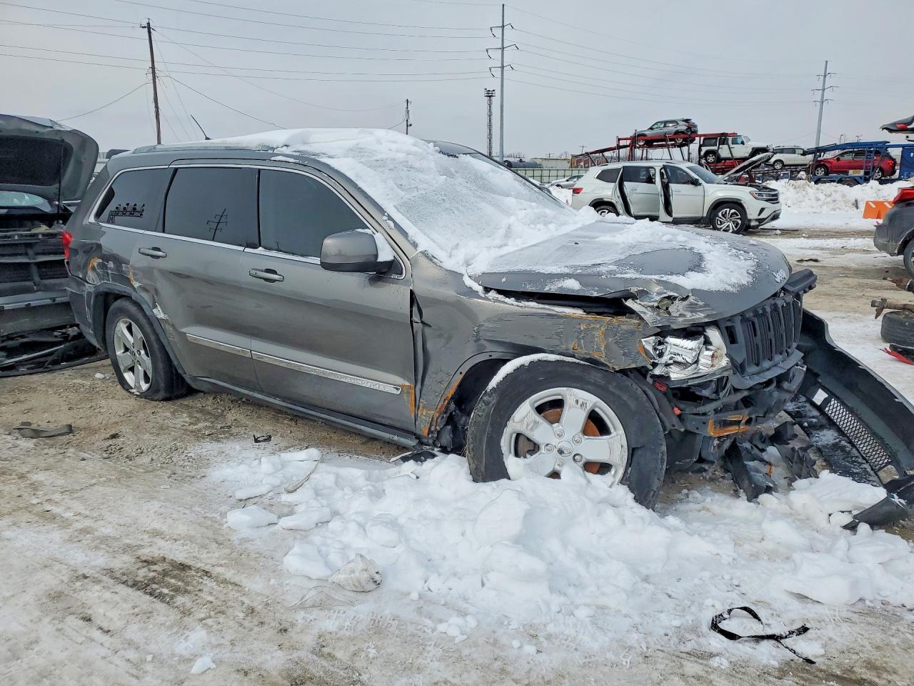 2011 JEEP GRAND CHEROKEE LAREDO photo 4