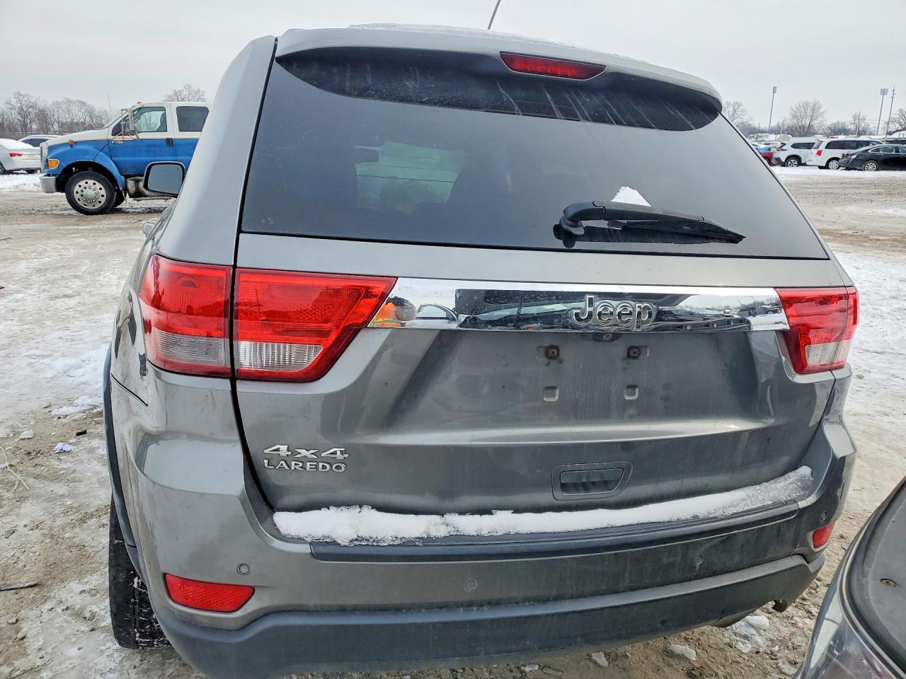 2011 JEEP GRAND CHEROKEE LAREDO photo 6