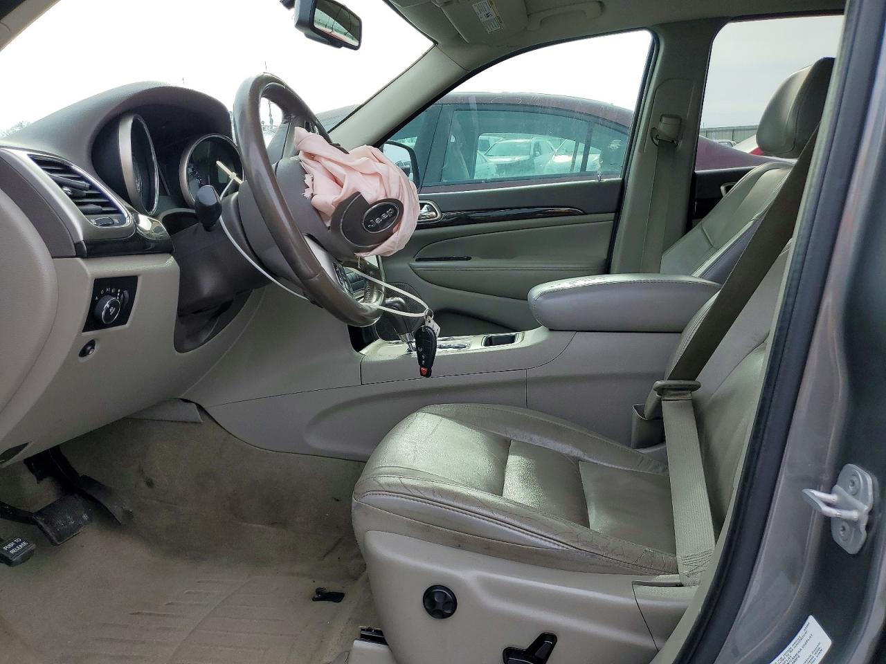2011 JEEP GRAND CHEROKEE LAREDO photo 7