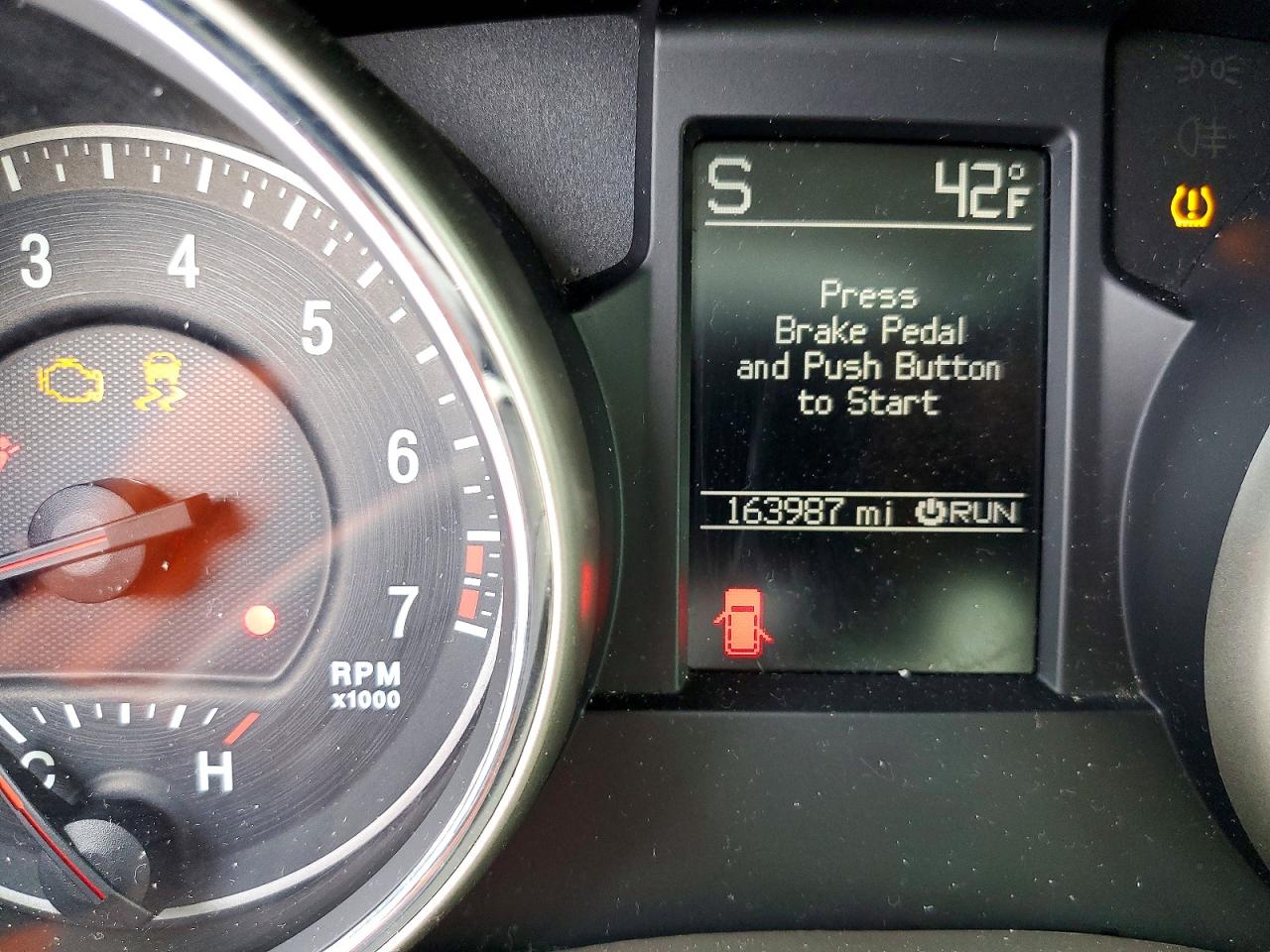 2011 JEEP GRAND CHEROKEE LAREDO photo 9