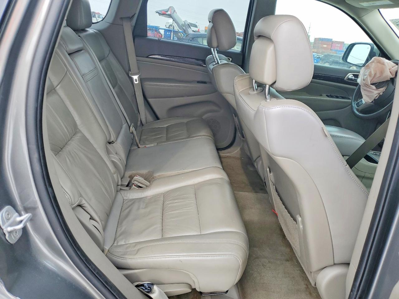 2011 JEEP GRAND CHEROKEE LAREDO photo 11