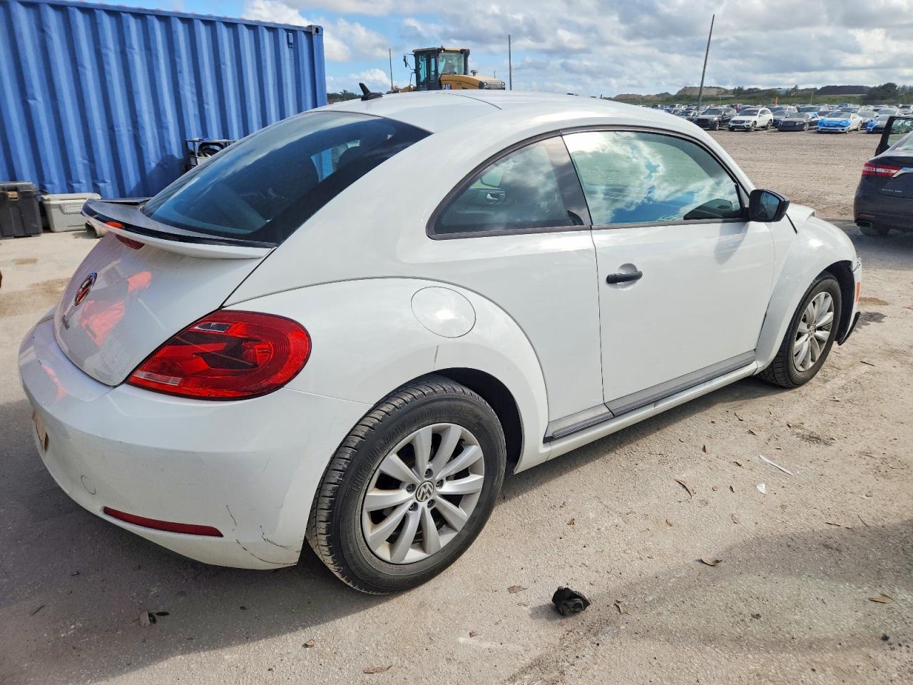 2016 VOLKSWAGEN BEETLE 1.8T photo 7