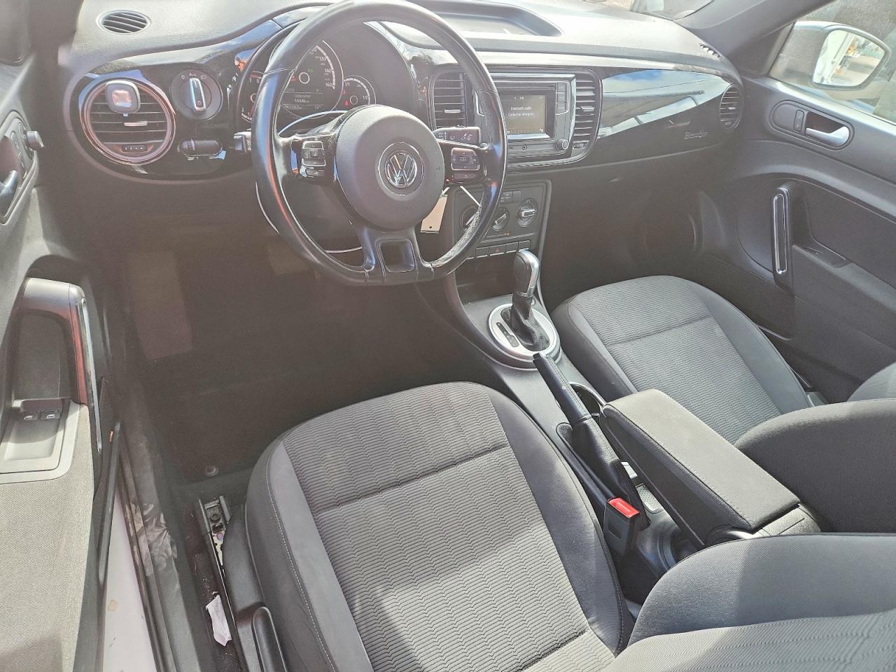 2016 VOLKSWAGEN BEETLE 1.8T photo 22