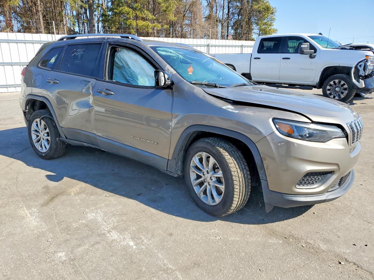 2021 JEEP CHEROKEE LATITUDE photo 4