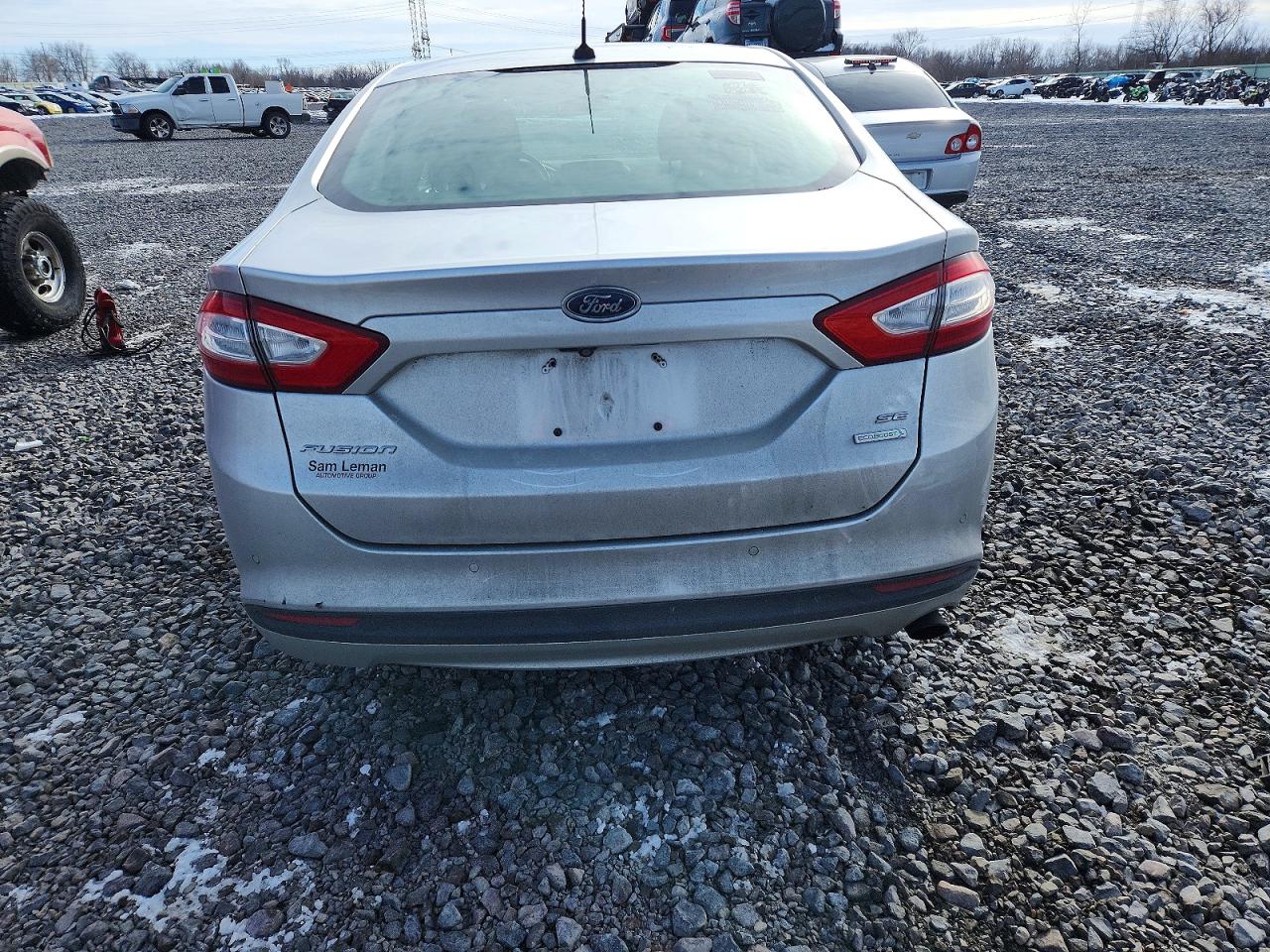 2016 FORD FUSION SE photo 11