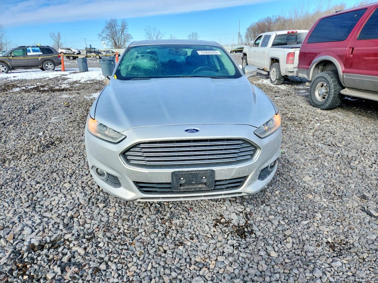 2016 FORD FUSION SE photo 9