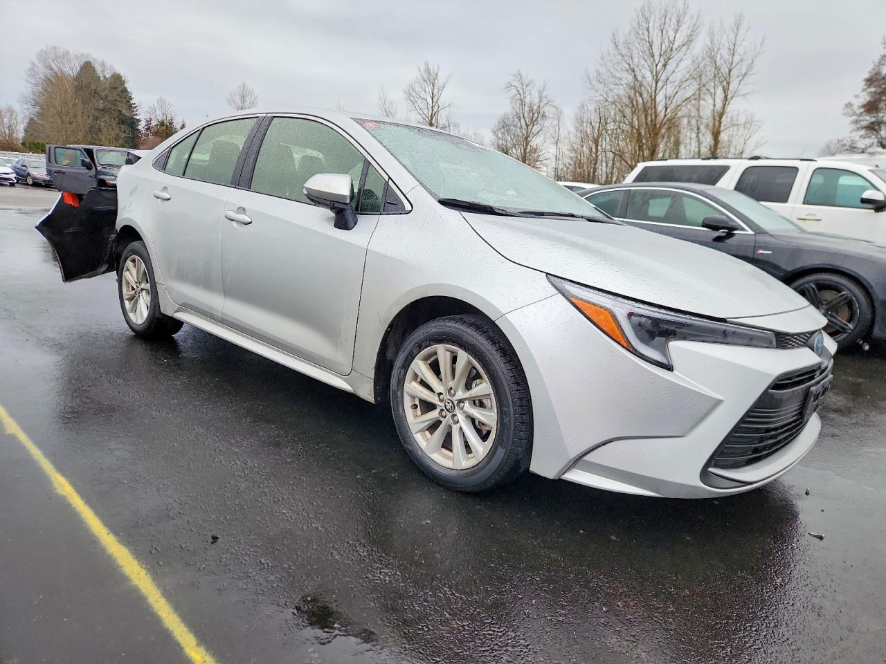2025 TOYOTA COROLLA photo 4