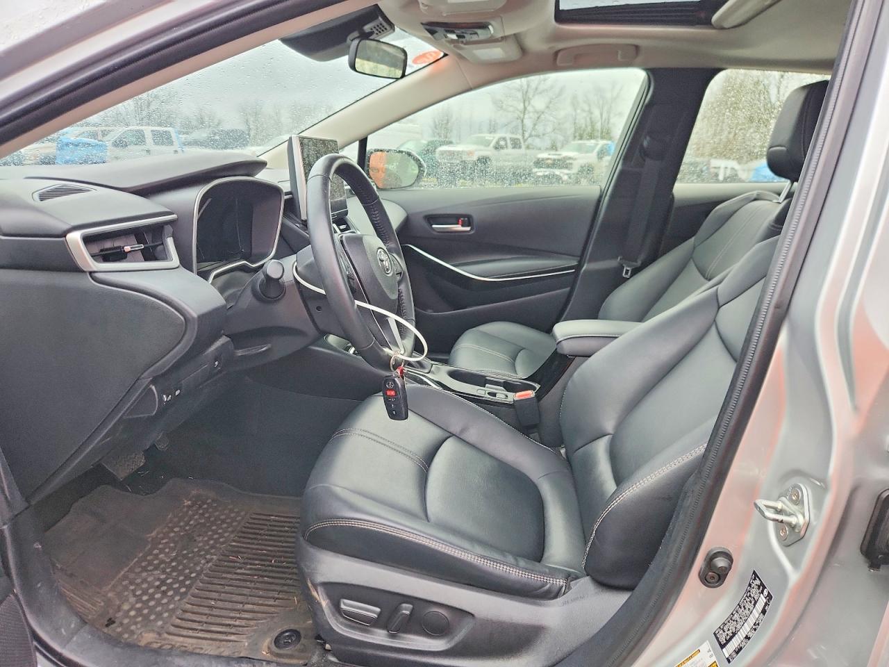 2025 TOYOTA COROLLA photo 7