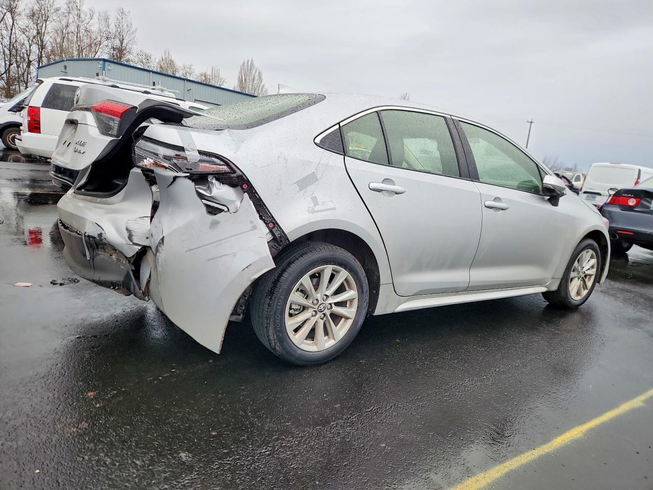 2025 TOYOTA COROLLA photo 3