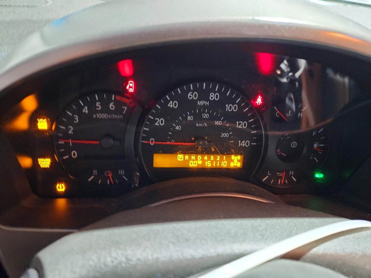2004 NISSAN ARMADA SE photo 17