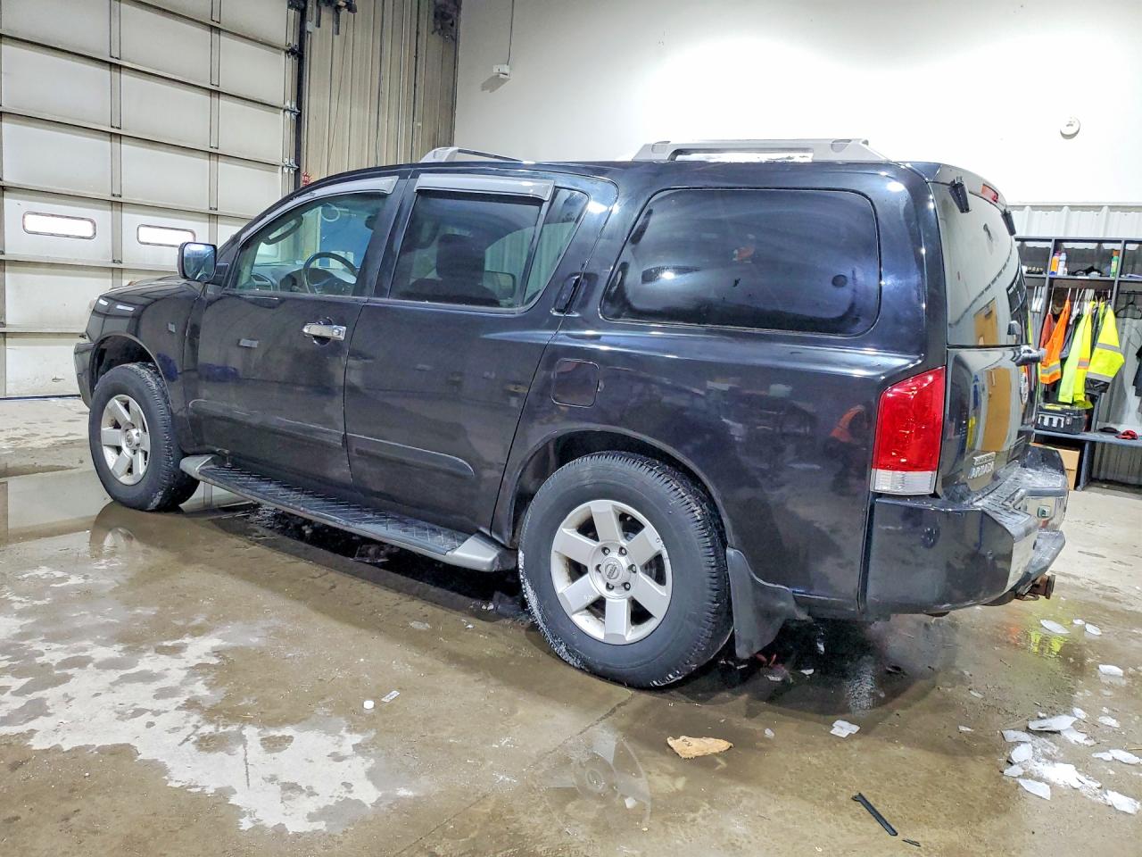 2004 NISSAN ARMADA SE photo 3